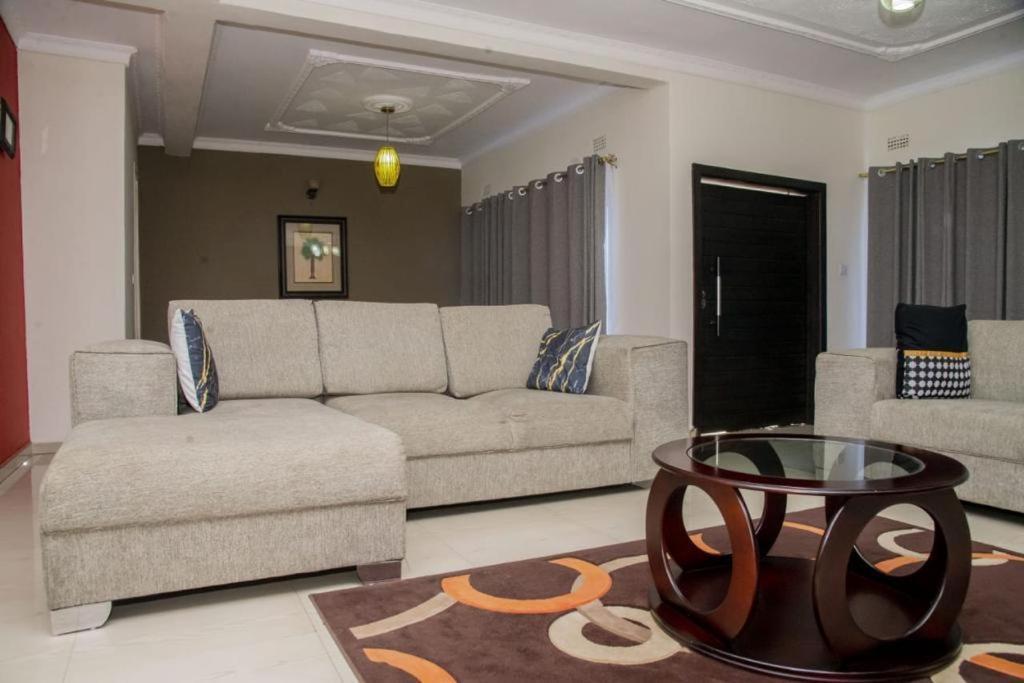 Royal Suites Apartments Λουσάκα Εξωτερικό φωτογραφία